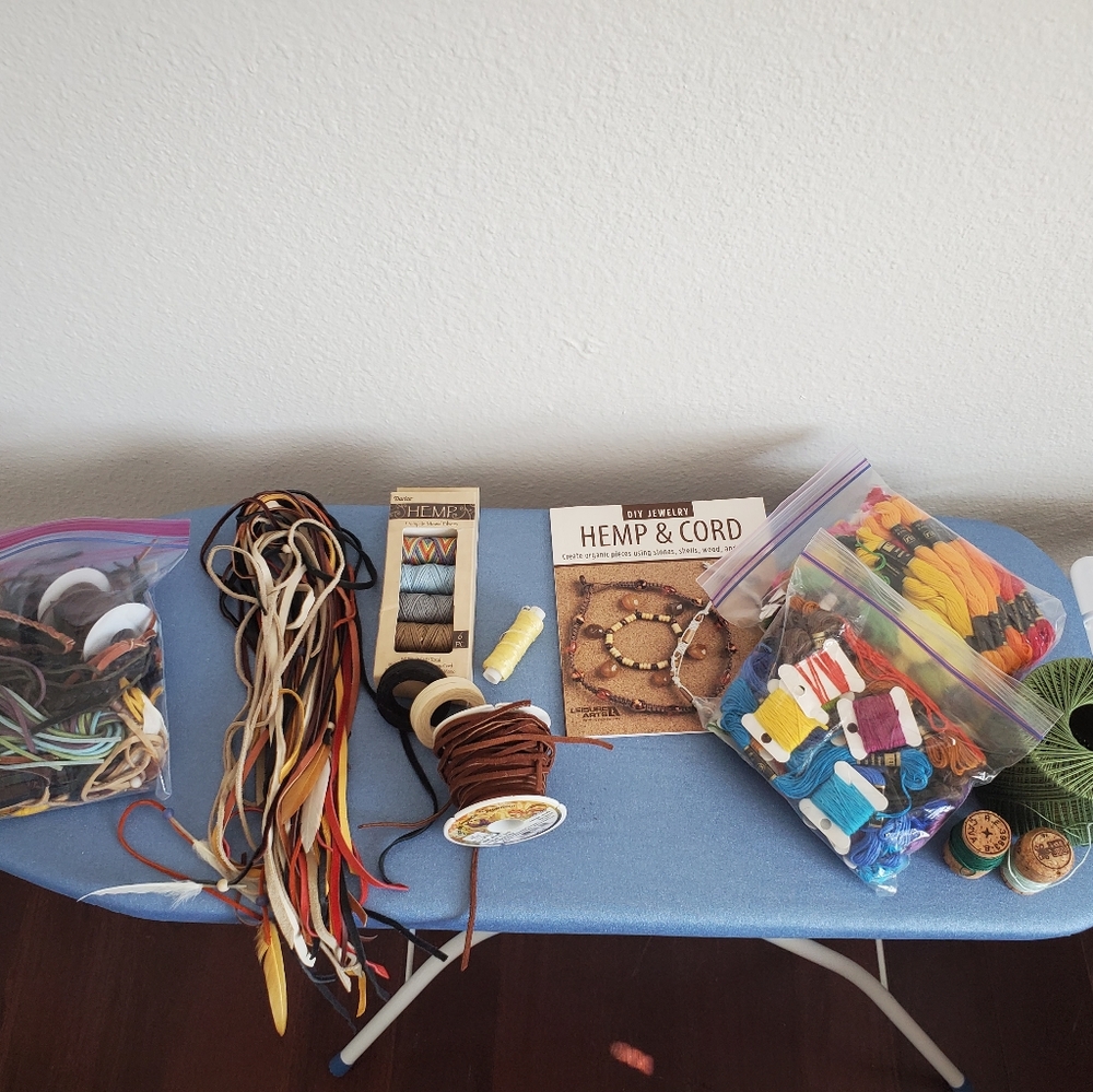 MIXED LEATHER & STRING CRAFTS